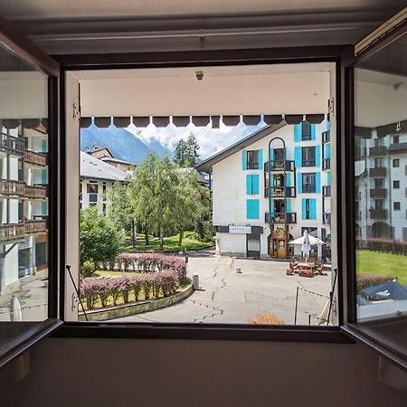 Central Spacious Flat With Private Parking 霞慕尼 外观 照片